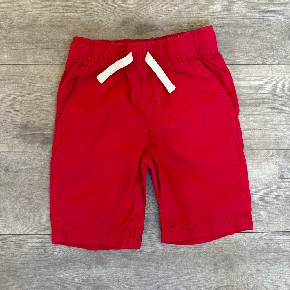 Place Boys Red Pull On Jogger Shorts - like new- size 5 boys

Bin LL